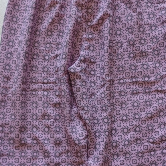 Lavender & gray pajama capris - Picture 2 of 3